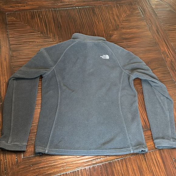 North Face Fleece Jacket - Picture 2 of 5